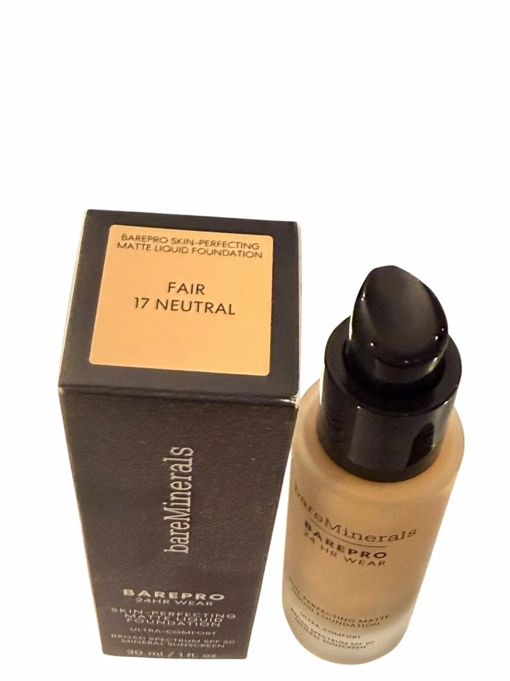 bareMinerals BAREPRO Skin-Perfecting MATTE Liquid Foundation FAIR 17 Neutral NEW